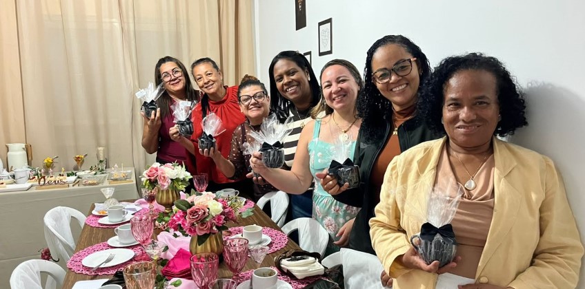 Conheça o Projeto Mulheres à Mesa com Jesus